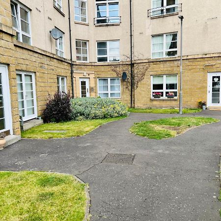 Peaceful 2 Bedroom Flat With Free Parking Edinburgh Buitenkant foto